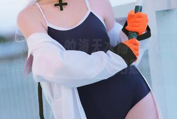 稍等！樱岛嗷一的海天水榭今日cos又要亮相，建议大家多多拍照留念！