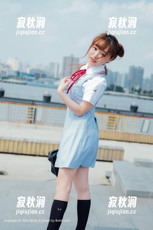 波萝社-夏美酱 波萝社 - 夏美酱上线!手握美图,光辉的图包等你来揭开