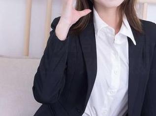 物恋传媒 – 嘟嘟私拍合集：清晨一抹光影，心不在焉却又特别撩拨。