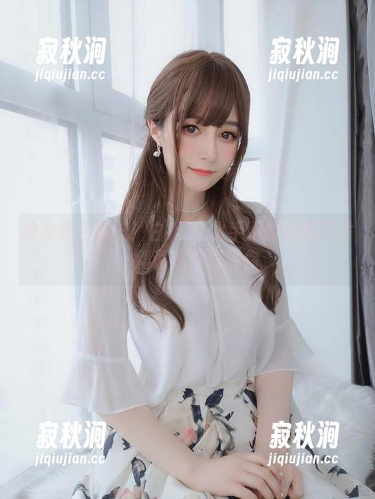 投身蓝色潮流！白银81水手服的最新图片，别说我没提醒你