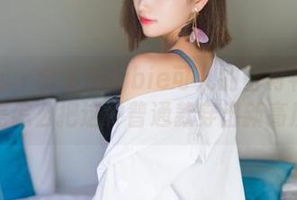 秀人网 – 分享Barbie可儿的白衬衫：她到底是怎么把这件普通款穿出新高度的？