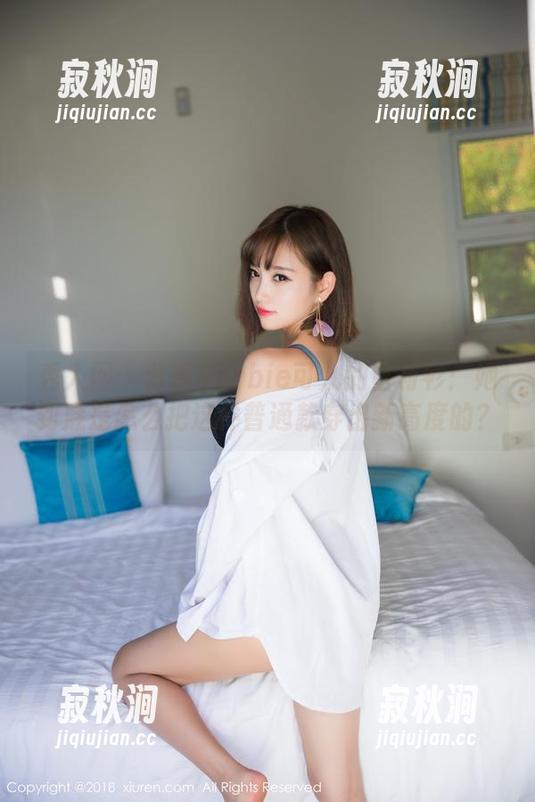 秀人网 - 分享Barbie可儿的白衬衫：她到底是怎么把这件普通款穿出新高度的？
