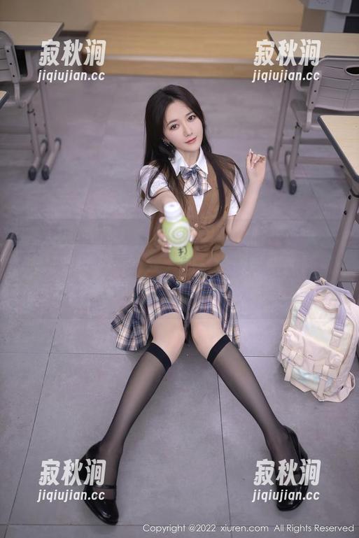 秀人网-周慕汐fairy 秀人网 - 铜铲子与锤子组合?哈哈,只是周慕汐fairy的双人图片资源带来的随机联想,别在意。
