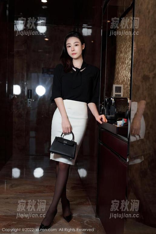 秀人网-李丽莎 秀人网 - 那条短裙和李丽莎,高清定义的新潮流!