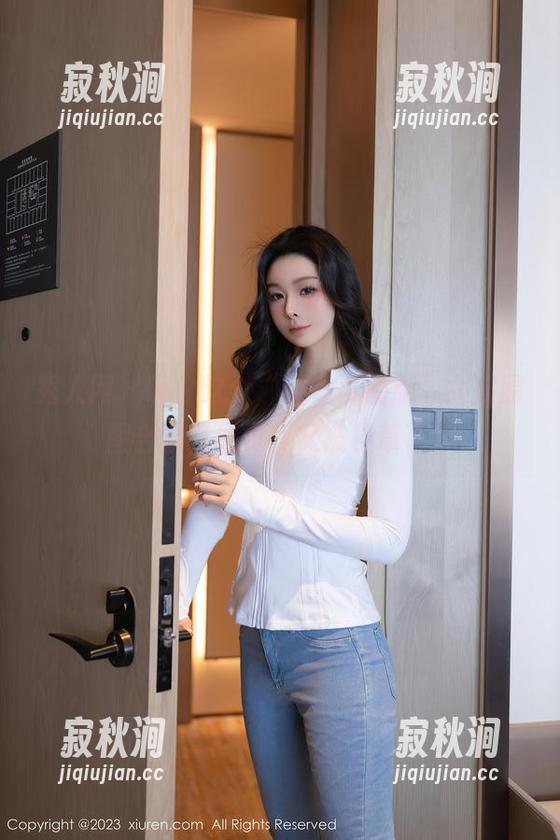 秀人网-柚柚小奶瓶 秀人网 - 啊,这个“柚柚小奶瓶”女孩原图合集,感觉我又被种草了!