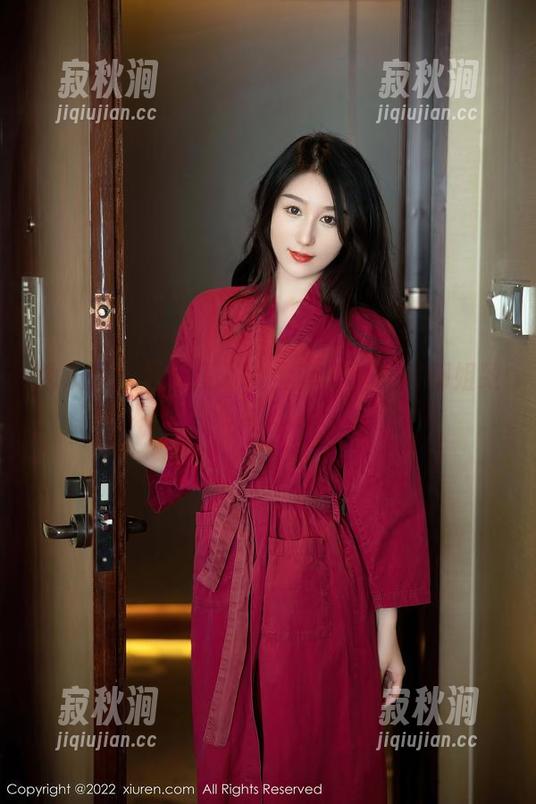 秀人网 - 轩轩王子的全套写真，向御姐致敬！
