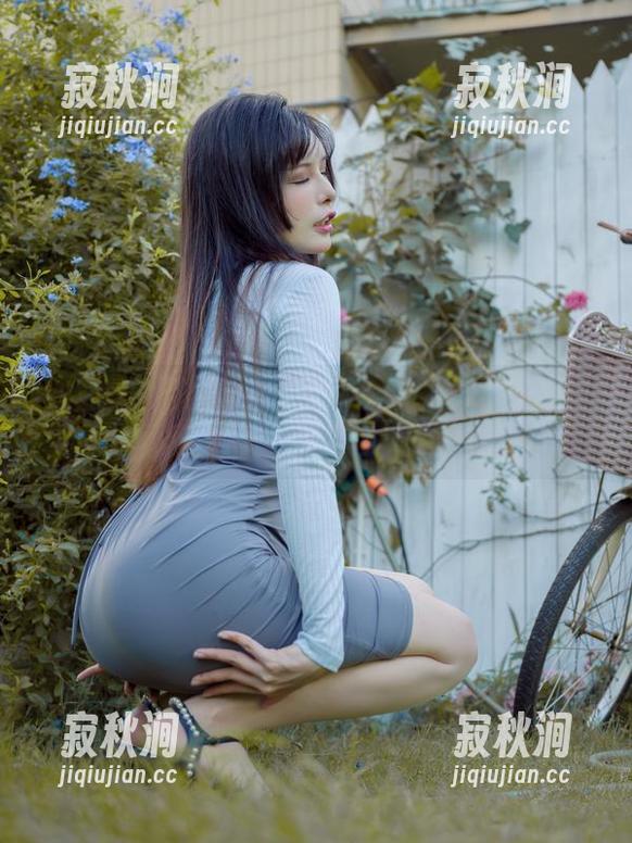 秋和柯基的女王合集：这才是权力的摇滚吧
