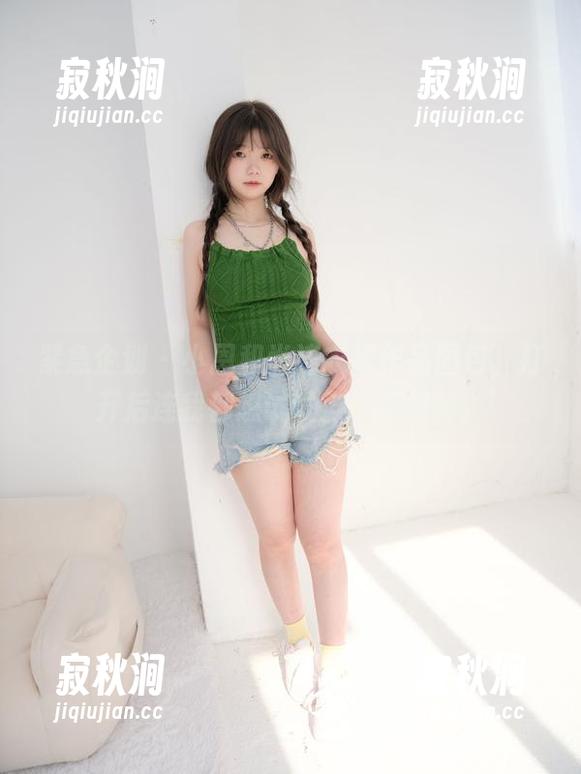 紧急企划 - 小恩和尚连衣裙作品图包，打开后连我都想试试当一天模特。
