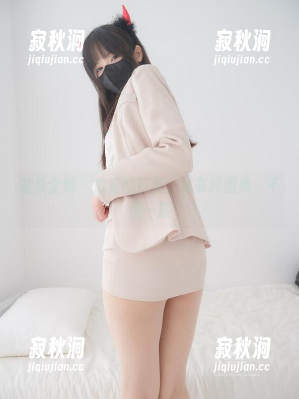 紧急企划 - 教室的日常：林书辞图集，不值一提