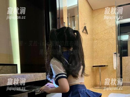 微密圈 - 艾拉·isla和她的连衣裙，这组高清图片绝对是给你眼睛减肥的考虑！