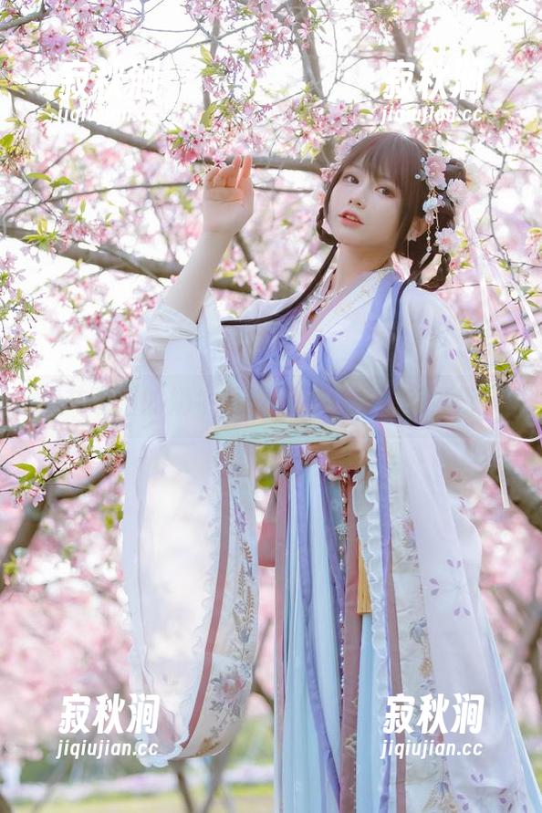 荒井喵喵的奶牛写真，看看资源有多带感