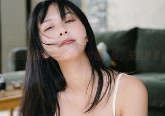 萌芽儿o0私藏的高清麻衣学姐JK套图，哇，是我梦里见过的……