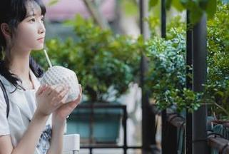 西呱呀呀呀的原图：温柔得像棉花糖，不湿不腻就最美