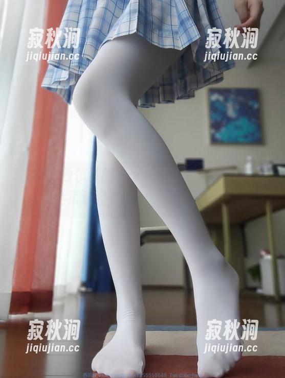 哎呀，西尔酱的夏天，原图资源里，我完全沉迷自拔不出，真心不亏！