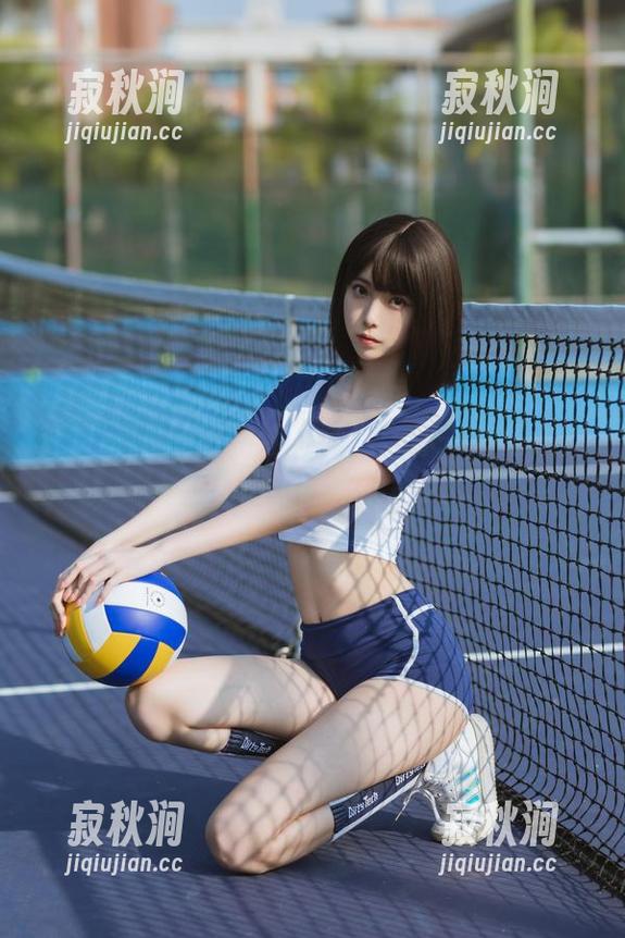 许岚LAN的暗黑修女精选：你一定想不到，这种黑也能如此撩人。
