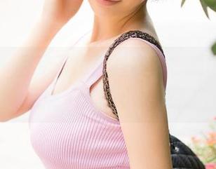 青豆客 – 吕梦玉短裤档案，在线原图是否点燃了你的小火花？